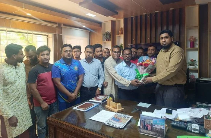 বেনাপোলের ক্রীড়াঙ্গন উন্নয়নে পৌর প্রশাসনের সহযোগিতার আশ্বাস